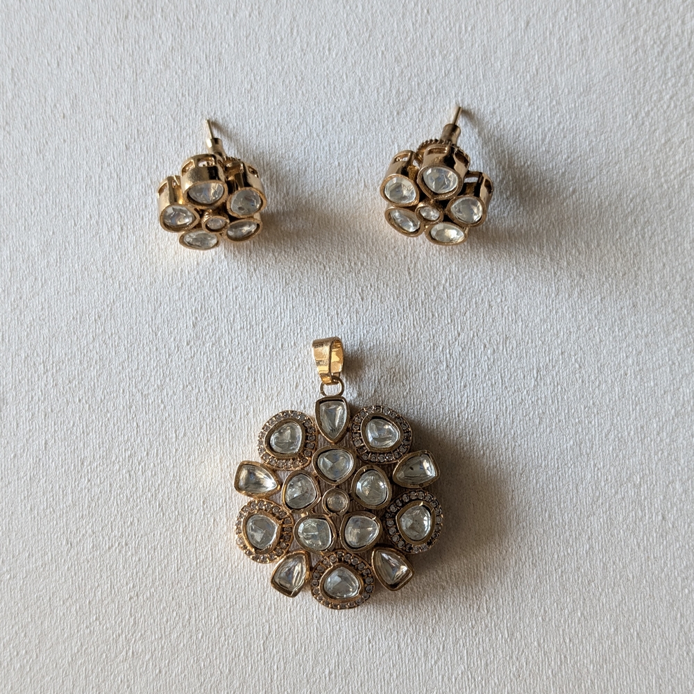 Floral Pendant Set